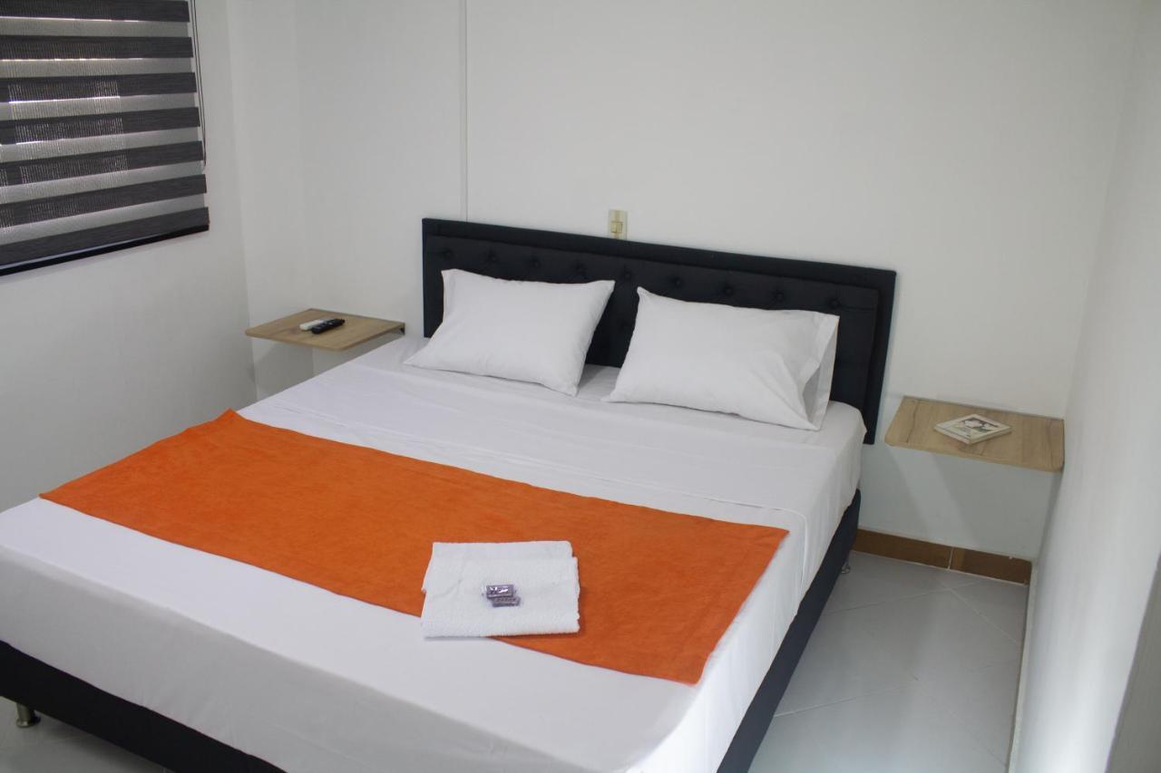 Hotel Picasso 70 Medellin Exterior photo