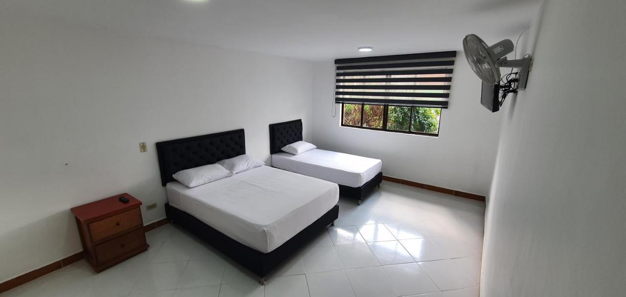 Hotel Picasso 70 Medellin Exterior photo